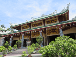 �����E����