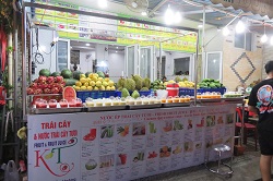 �z�C�A���i�C�g�}�[�P�b�g