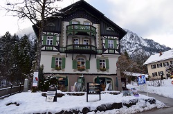 �m�C�V���o���V���^�C����