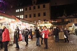 ���[�e���u���N