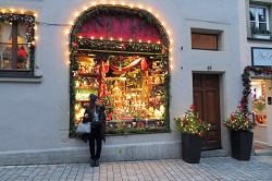 ���[�e���u���N