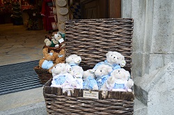 ���[�e���u���N