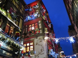 �X�g���X�u�[��