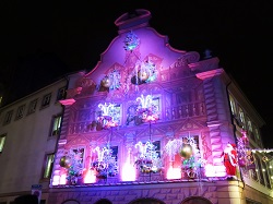 �X�g���X�u�[��