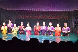 水上人形劇 写真