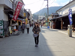 ����҂炳��