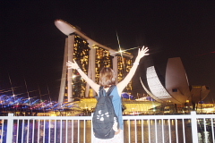 公園とへリックス・ブリッジ散策